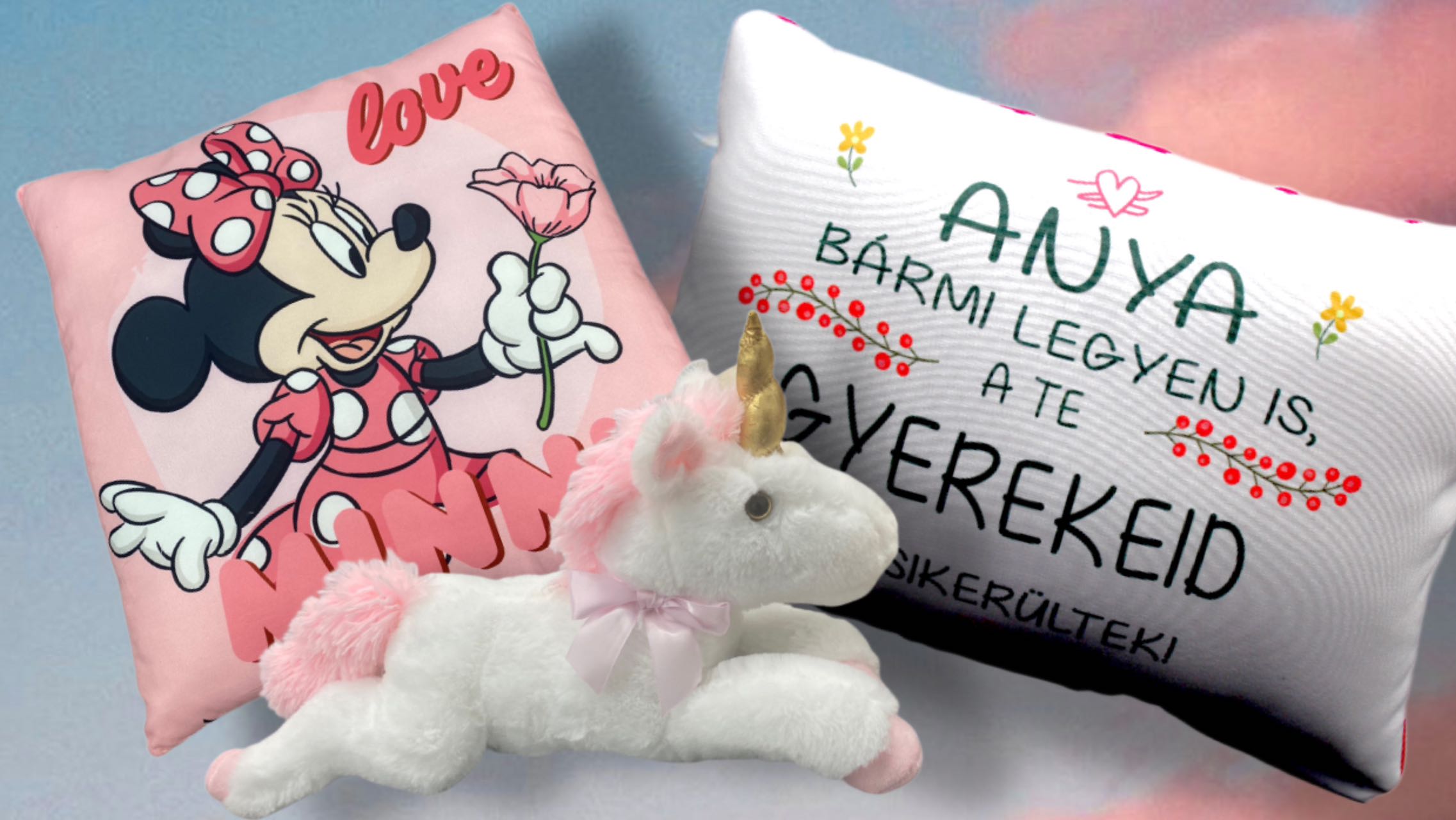 Plüssök és párnák